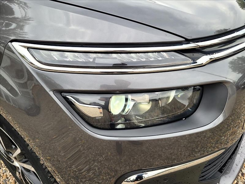 Citroën Grand C4 SpaceTourer 1,5 hdi,7 MÍST,KŮŽE,VÝHŘEV,NAV - fotka 48 z 50