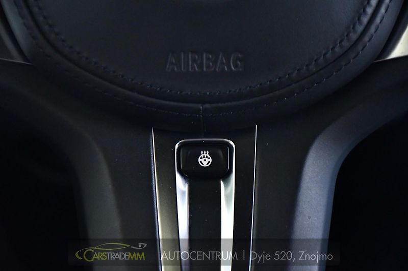 BMW Řada 3 320d xDrive M-SPORT  - fotka 32 z 56