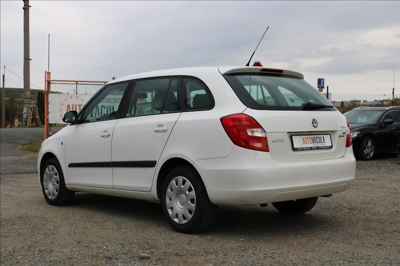 Škoda Fabia 1,6 TDi  KLIMA, STK 10/2028 - fotka 7 z 20