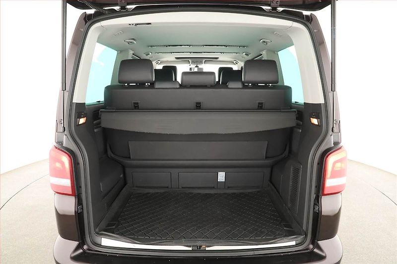Volkswagen Multivan (2014) Highline 2.0 TDI 4Motion, ČR - fotka 16 z 17