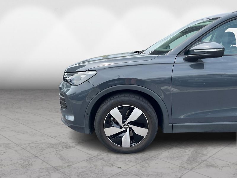 Volkswagen Tiguan 2,0TDI DSG LIFE 110 kW - fotka 10 z 21