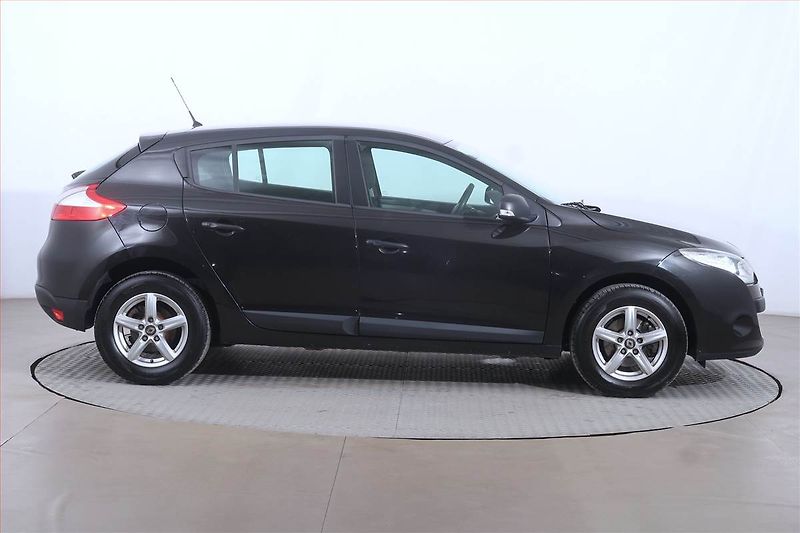 Renault Mégane (2012) 1.6 16V, Serv.kniha, Tempomat - fotka 6 z 19
