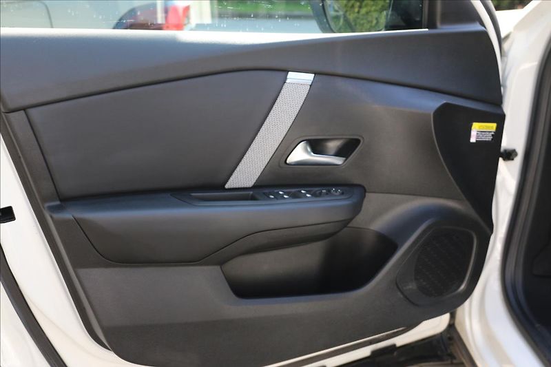 Citroën C4 1,2 1. Majitel, ČR, DPH - fotka 18 z 50