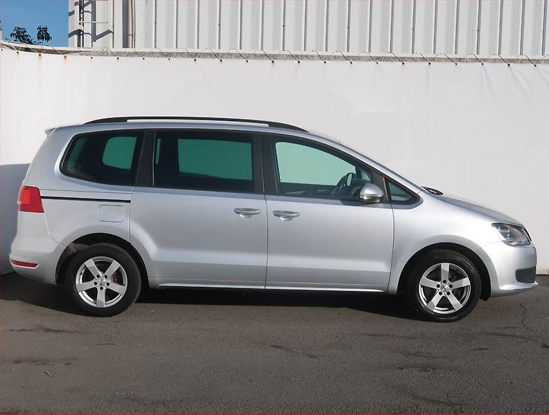 Volkswagen Sharan (2012) 2.0 TDI, 7 míst, Serv.kniha - fotka 6 z 18