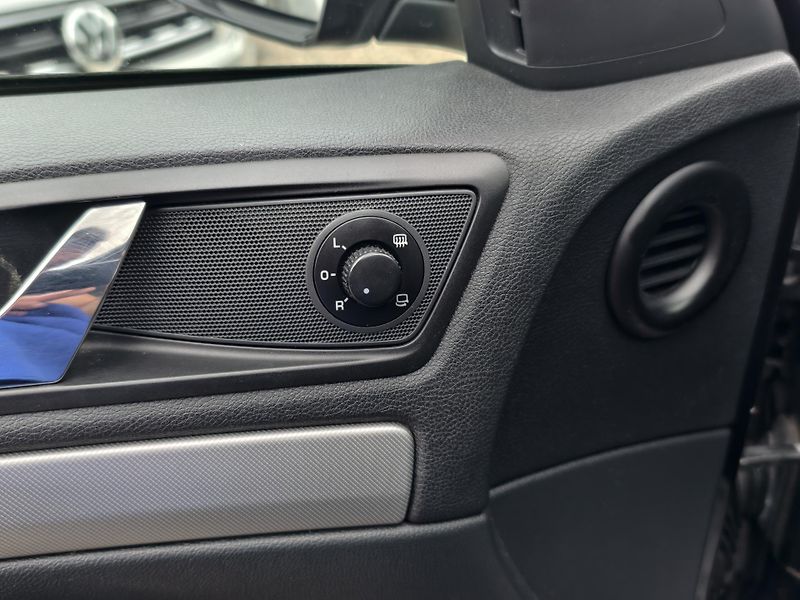 Škoda Octavia KOMBI 1.6 TDi 77kW VÝHŘEVY PDC - fotka 15 z 18
