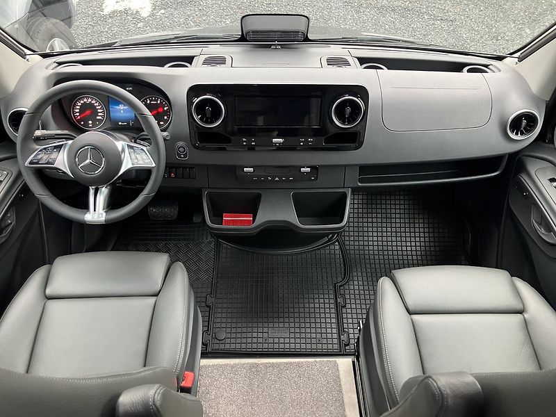 Hymer (2025) MCT600 el. postel Premium MY26 - fotka 6 z 19