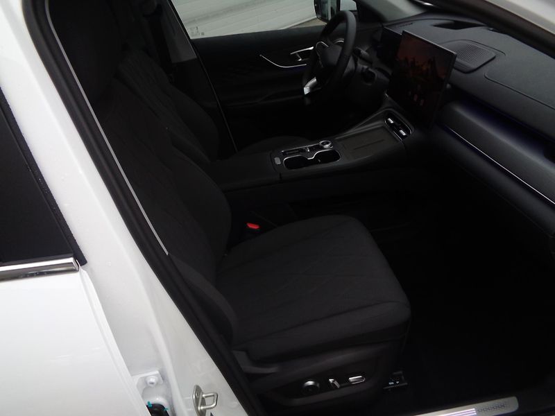 Chery Tiggo 8 (2026) 1,6 ICE UNIQUE AKCE! - fotka 30 z 38