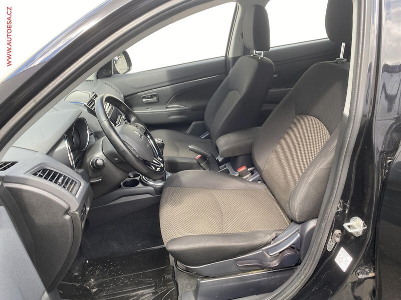 Mitsubishi ASX (2016) 1.6 MiVEC 2WD, TZ, +kola - fotka 9 z 16