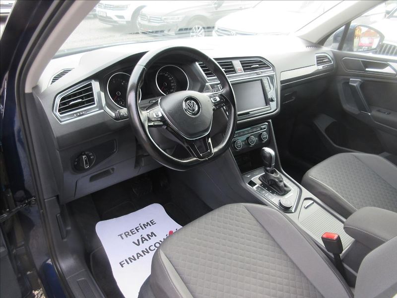 Volkswagen Tiguan 2,0 TDI DSG 4x4 Led Comfortlin - fotka 6 z 21