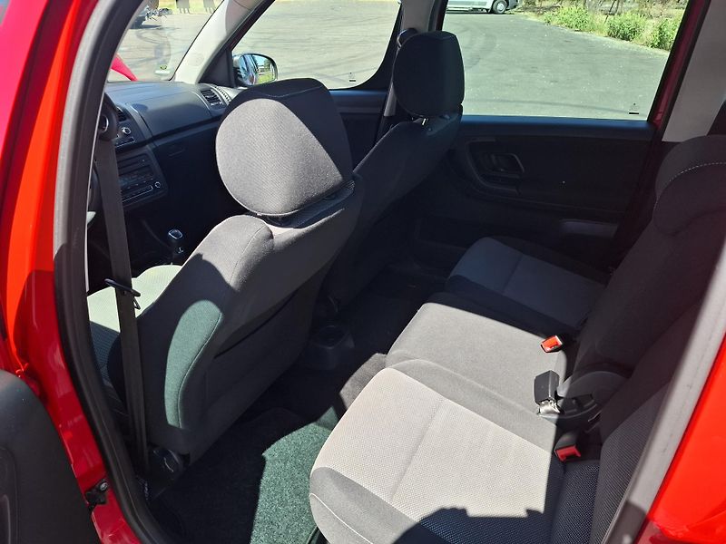 Škoda Roomster (2014) edice NOIRE 1.2TSi 63kW,klima, - fotka 13 z 18