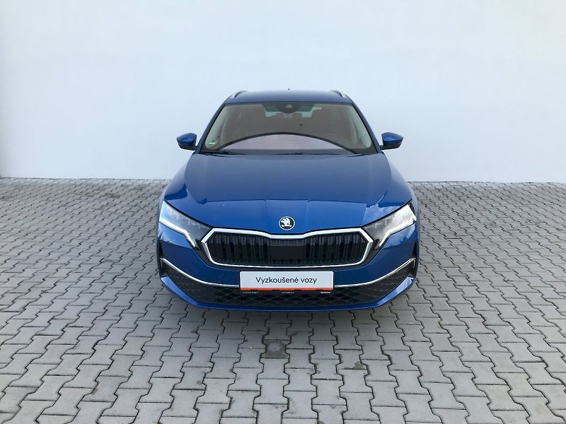 Škoda Octavia (2025) COMBI TOP SELECTION 2,0 TDI 11 - fotka 4 z 28