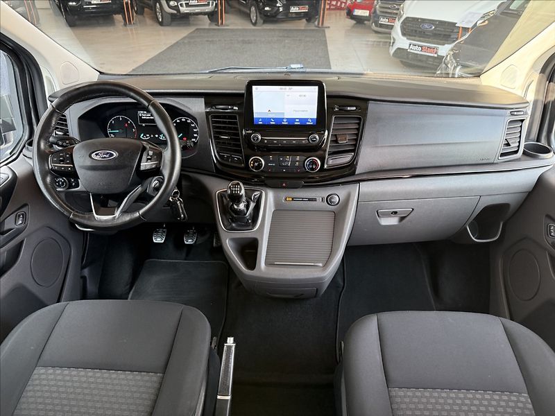 Ford Tourneo Custom 2,0 Long,96kW,po servisu - fotka 13 z 30