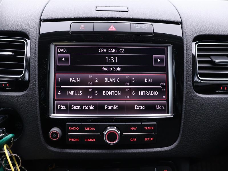 Volkswagen Touareg 3,0 TDI 150kW V6 CZ - fotka 28 z 39