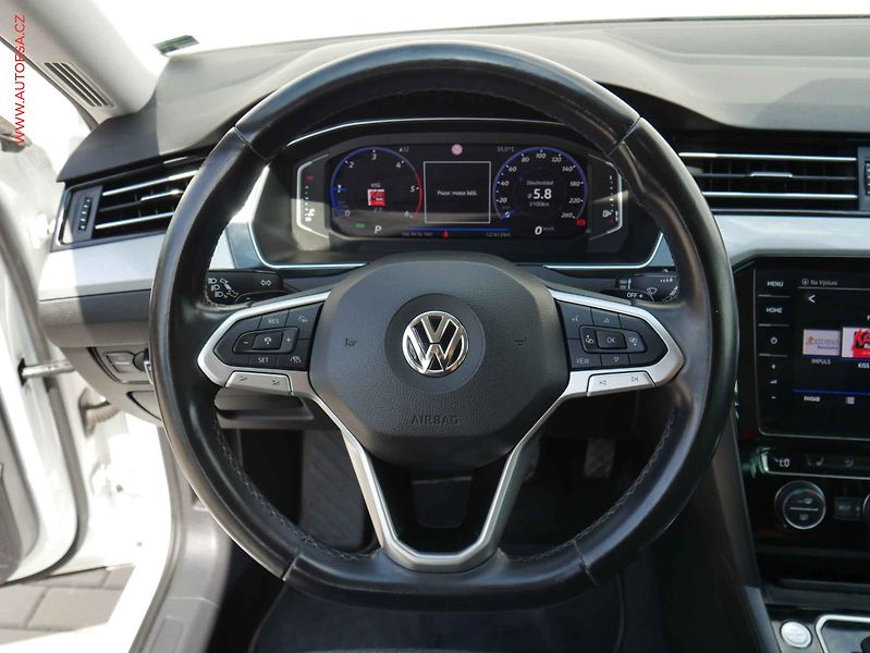 Volkswagen Passat (2020) 2.0TDI, servis.kniha, DSG - fotka 15 z 25