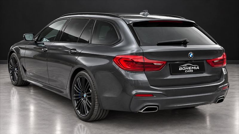 BMW Řada 5 3,0 530D Touring 195 kW xDrive - fotka 6 z 12