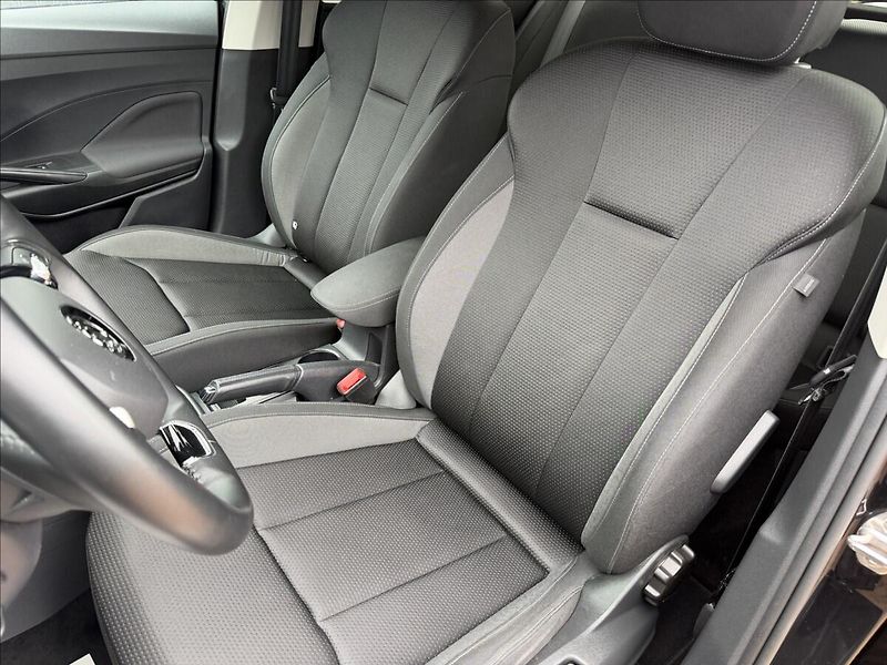 Škoda Fabia IV 1.0 Tour Full LED/Kamera/Vi - fotka 15 z 21