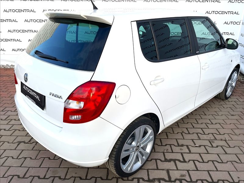Škoda Fabia 1,2 TSI 63kw klima po servisu - fotka 10 z 21