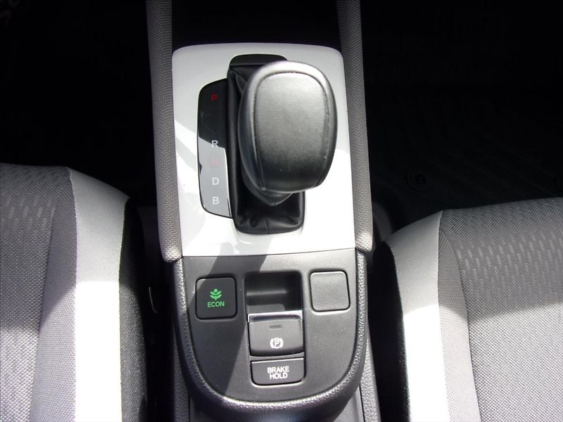 Honda Jazz 1,5 e:HEV Crosstar - fotka 22 z 29