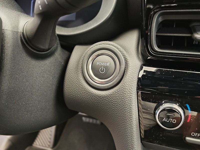 Toyota Yaris Cross 1.5 Hybrid CVT Style 4x2 - fotka 27 z 37
