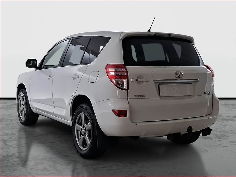 Toyota RAV4 (2012) 2.2 D-4D, 4X4, Tempomat - fotka 4 z 16
