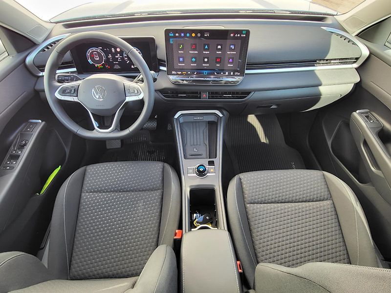 Volkswagen T-Roc (2026) Life 1,5 eTSI 85kW 7DSG - fotka 5 z 23