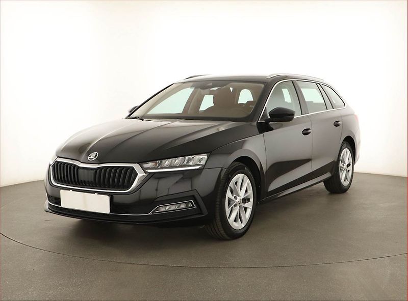 Škoda Octavia (2022) Style 2.0 TDI, Automat, ČR - fotka 2 z 14
