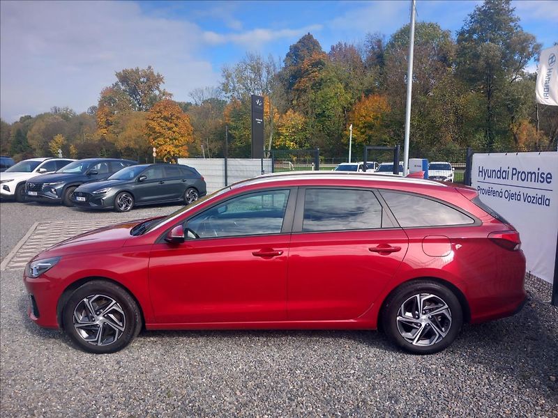 Hyundai i30 1,5 l Comfort Climate - fotka 4 z 18