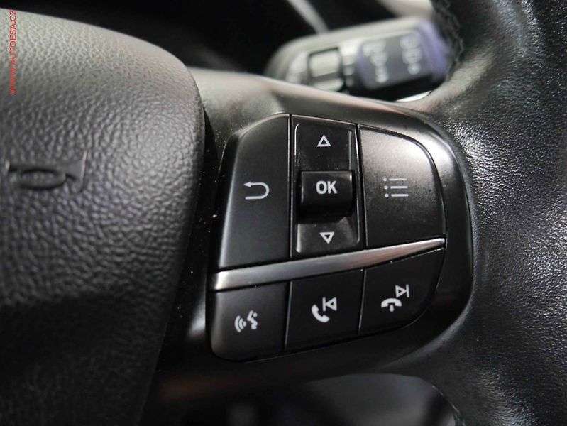 Ford Focus (2021) 2.0 TDi, servis.kniha, AT - fotka 14 z 22