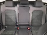 Volkswagen Golf (2020) 1.5 TSI, Automat, Tempomat - náhled 10