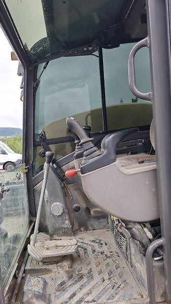 Volvo (2017) ECR50 minibagr +DRAPÁK 5lopat - fotka 9 z 10
