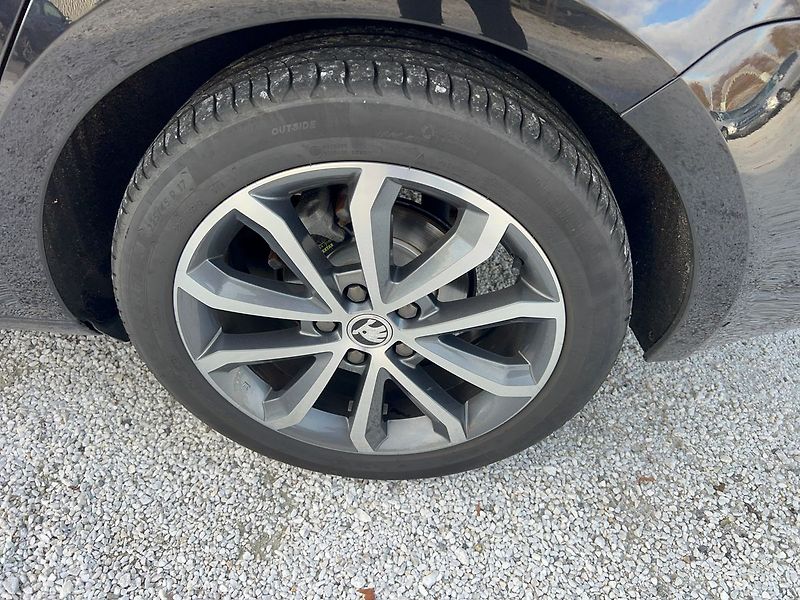 Škoda Octavia 2.0 TDi - fotka 16 z 16