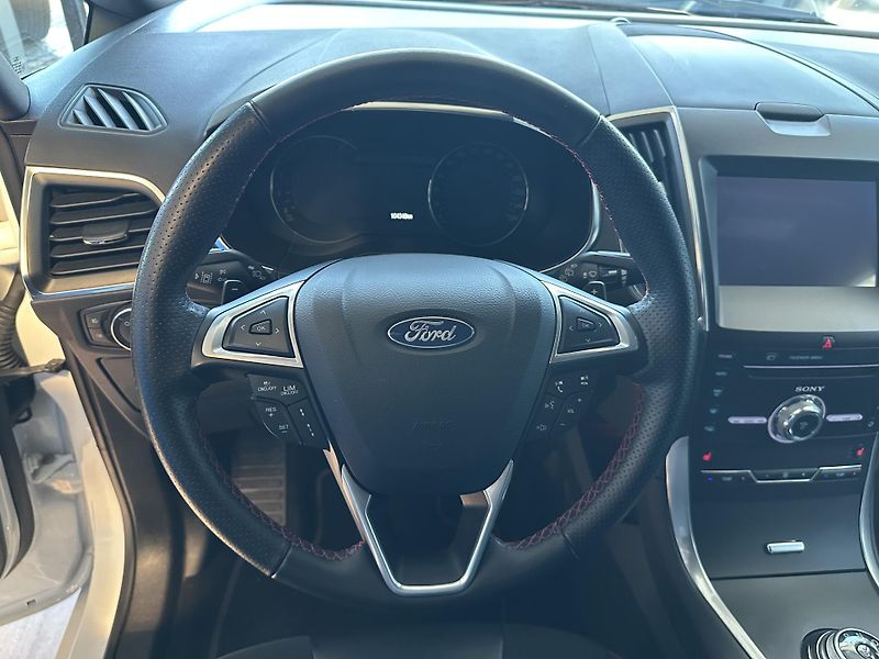 Ford S-MAX ST-Line 2.0 EcoBlue 190k aut.  - fotka 15 z 34