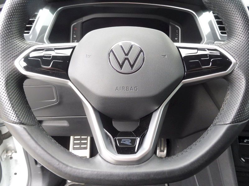 Volkswagen Tiguan Allspace (2022) R-Line 2,0 TSI 140kW DSG 4MOTI - fotka 10 z 27