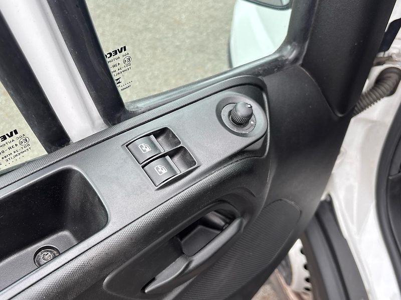 Iveco Daily 35S14 V - fotka 20 z 21
