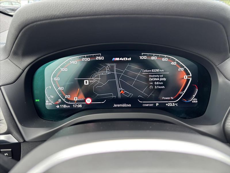 BMW X3 3,0 M40d 250kW WEBASTO PANORAM - fotka 49 z 49