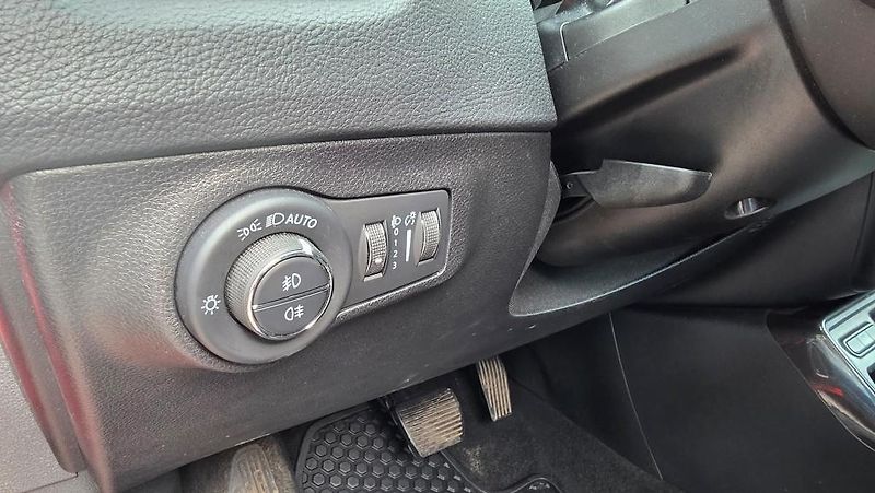 Jeep Compass (2021) 1.3i Turbo 110 kW Limited S AT - fotka 23 z 40