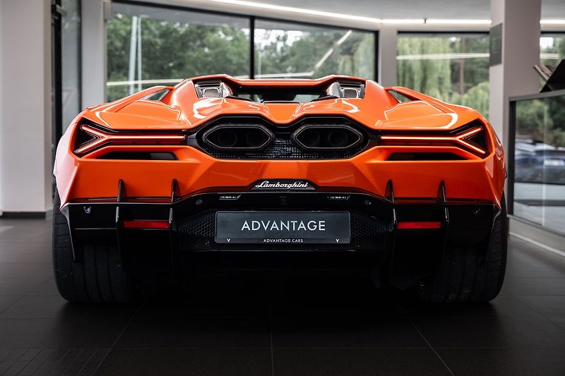 Lamborghini Revuelto NOVITEC Výfuk/Arancio Apodis/L - fotka 3 z 23