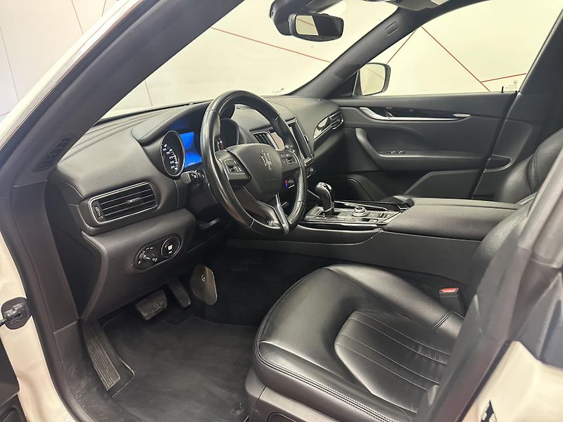 Maserati Levante (2019) Q4 Diesel*Bezklíč*CZ*TOP - fotka 8 z 17
