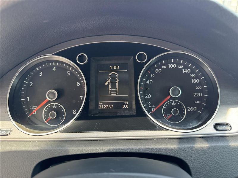 Volkswagen Passat 1,4 CNG, DPH, Kamery - fotka 15 z 20
