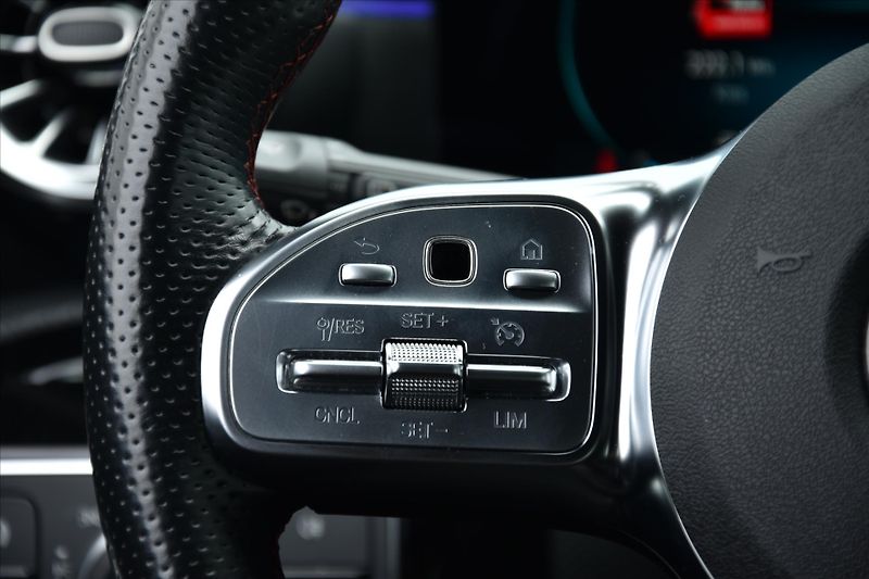 Mercedes-Benz Třídy A 200 120kW AMG SERVIS. KNIHA ČR - fotka 14 z 26