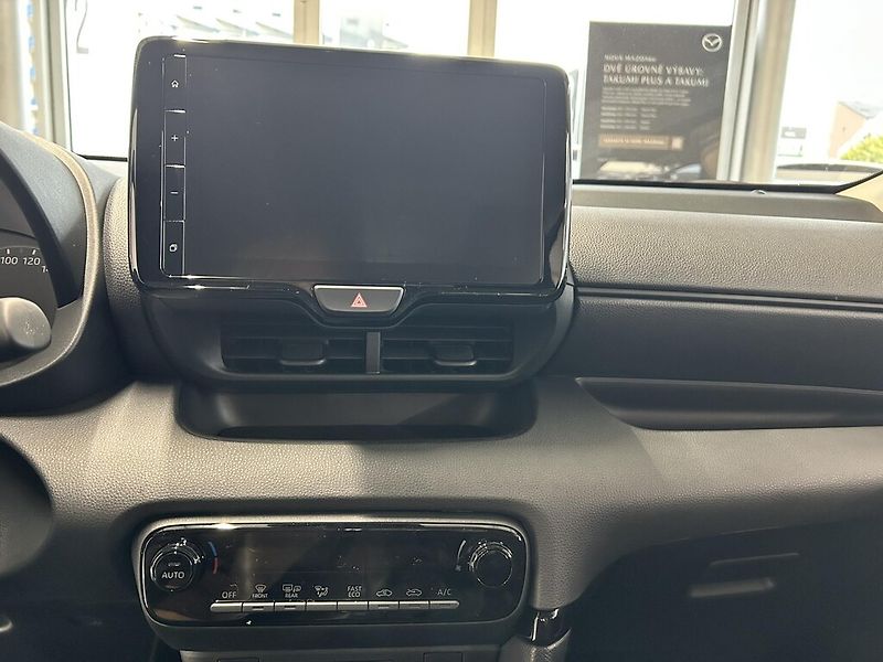 Mazda 2 (2025) 1.5L Hybrid 116ps - fotka 11 z 14