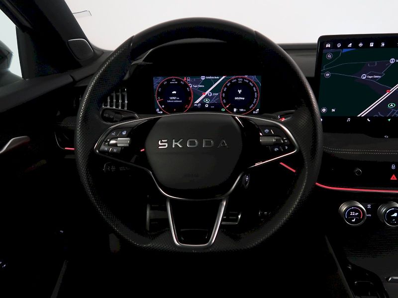 Škoda Superb (2025) SPORTLINE 2.0TSI 195KW DSG WEB - fotka 18 z 46