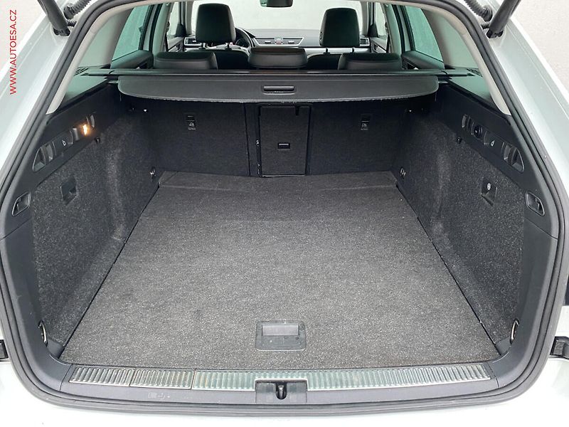 Škoda Superb (2017) 2.0TDi, Style, DSG, TZ, +ALU - fotka 7 z 18