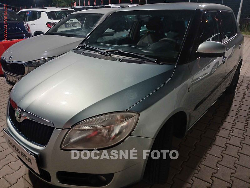 Škoda Fabia (2009) 1.2i, ČR, AC, tažné - fotka 1 z 3