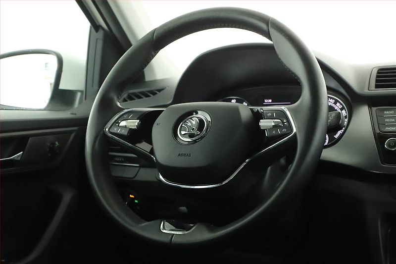 Škoda Fabia (2021) Style 1.0 TSI, ČR,1.maj - fotka 15 z 15