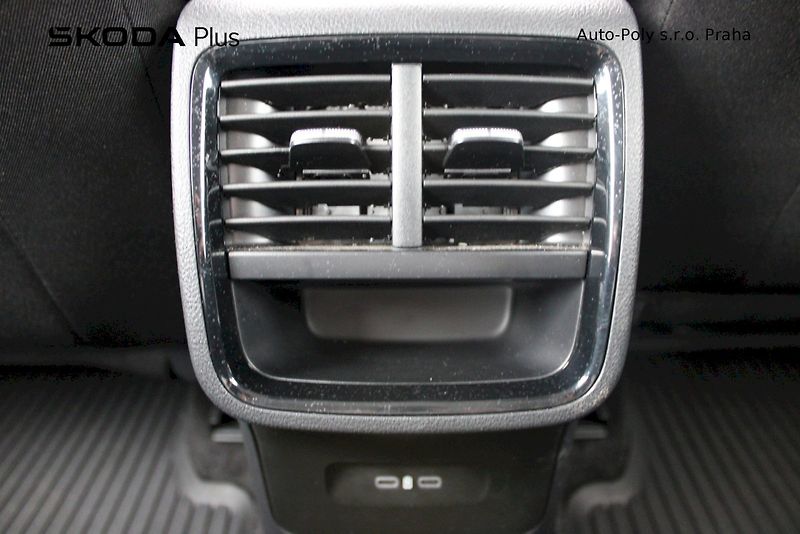 Škoda Octavia (2025) Selection 1.5 TSI 85kw m-HEV D - fotka 24 z 25