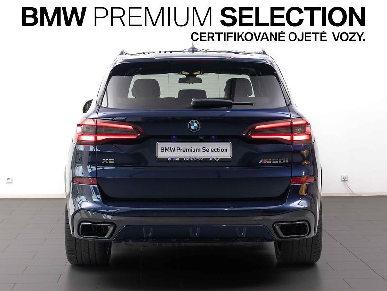 BMW X5 M50i - fotka 4 z 22