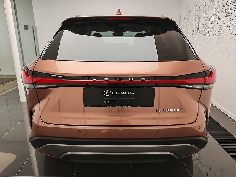 Lexus RX 450h plus RX 450h+ Luxury - fotka 5 z 50