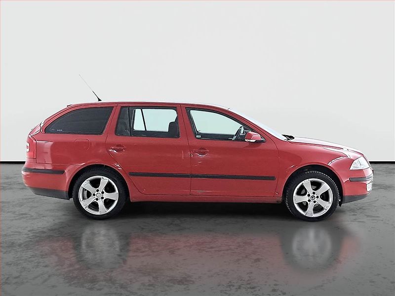 Škoda Octavia (2008) 1.6, po STK, rezervace - fotka 6 z 16