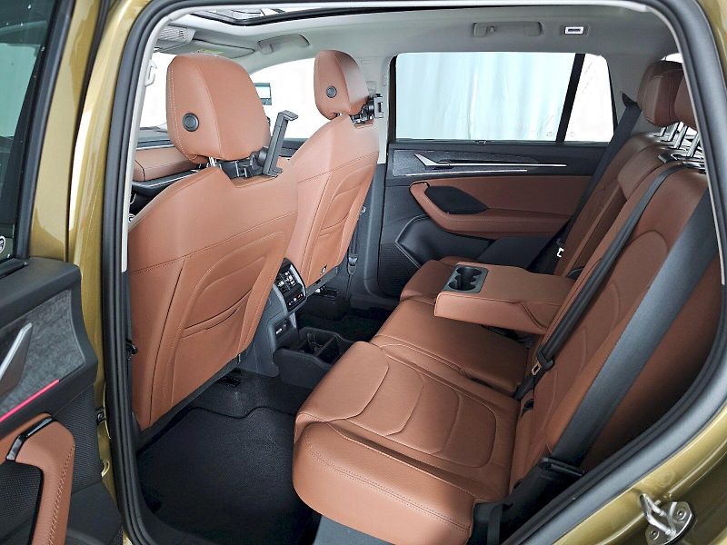 Škoda Kodiaq (2025) 2.0TDI 142kW 4X4 EXCLUSIVE SEL - fotka 7 z 35